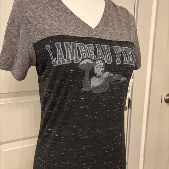 NWT Lambeau Field grey football NFL tee size S - Picture 3 of 10